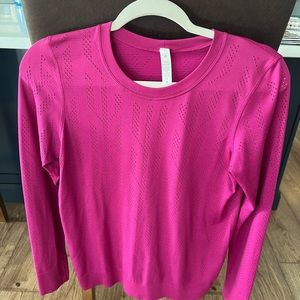 Lululemon Swiftly Breathe Long Sleeve Shirt *Fetching lines